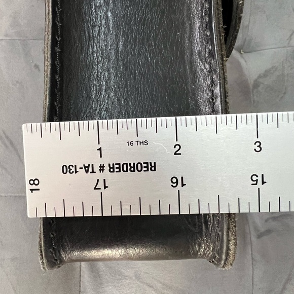 Portland Leather Black Crossbody Bag - Picture 5 of 5